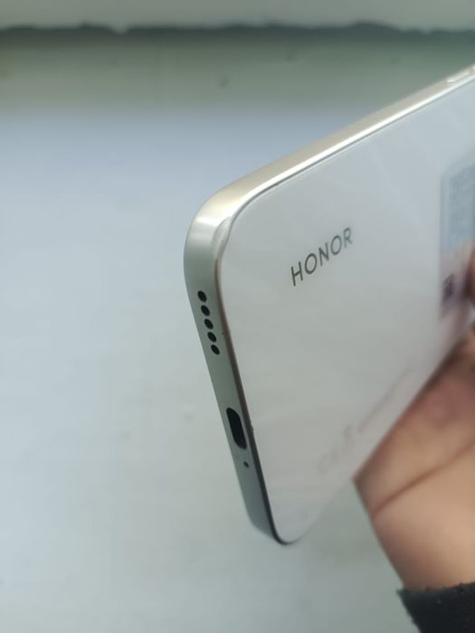 Продам телефон Honor X8c