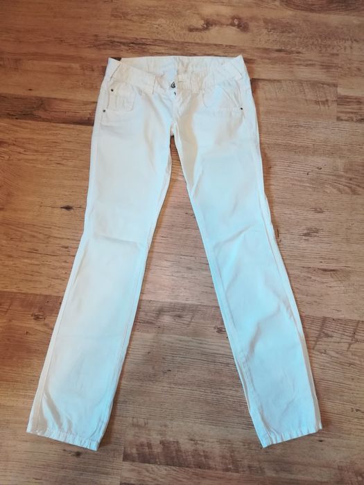бял панталон pause jeans