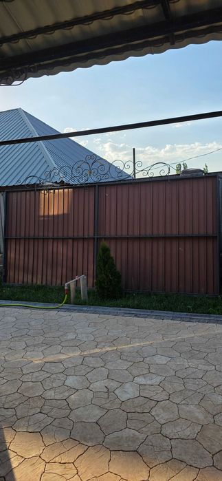 Продам откатные ворота+калитку в хорошем состоянии