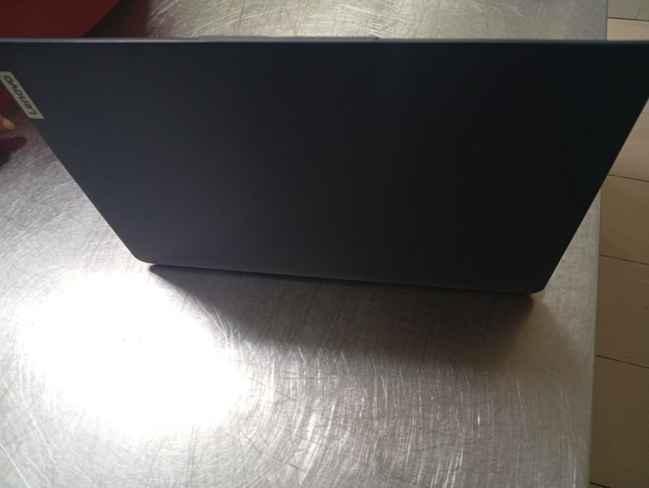 Vând leptop preț 700 lei