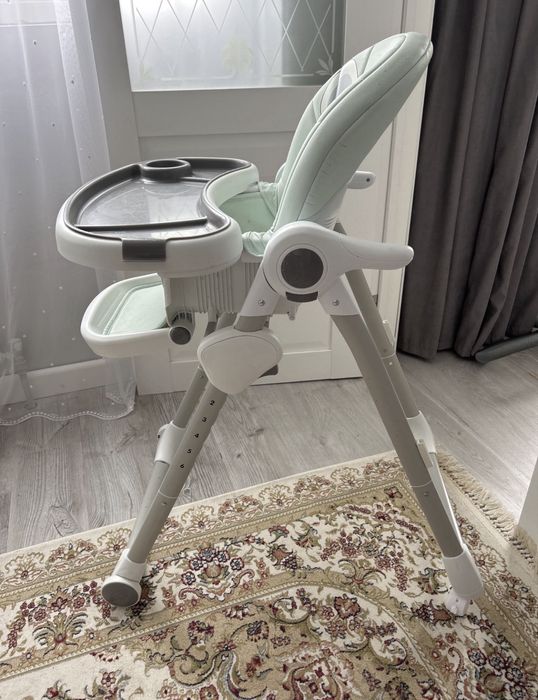 Детский стульчик для кормления