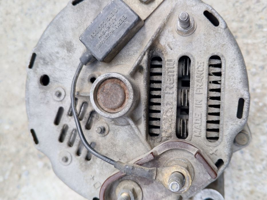 Генератор на опель