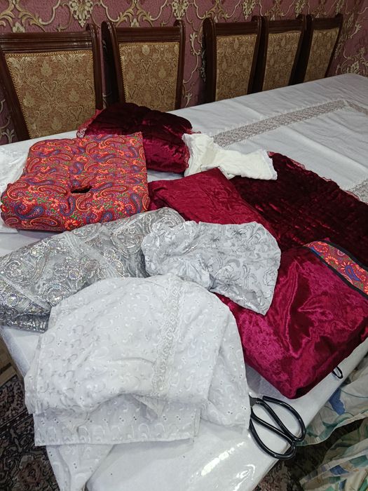 Beshik narsalari sotiladi