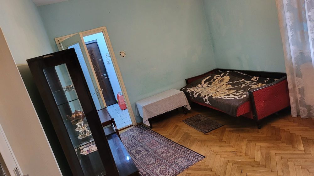 Închiriez o camera