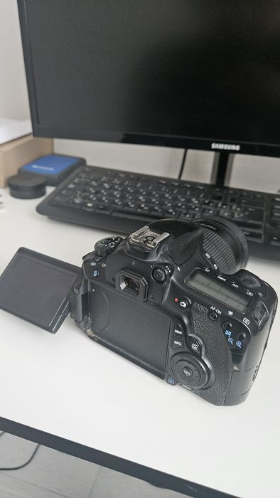 Фотоаппарат Canon 60d