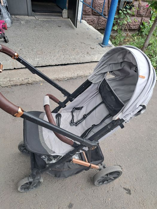 Продам коляску  в хорошем состоянии