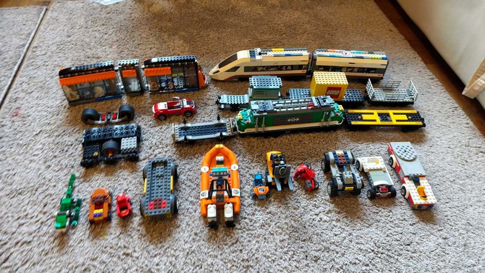 Огромна 13 кг LEGO колекция, с 85 книжки - инструкции, влакове, колички, минифигури