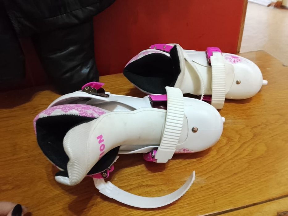 Продам коньки на девочку