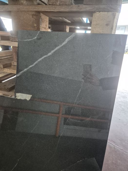 Laminam плот или гръб