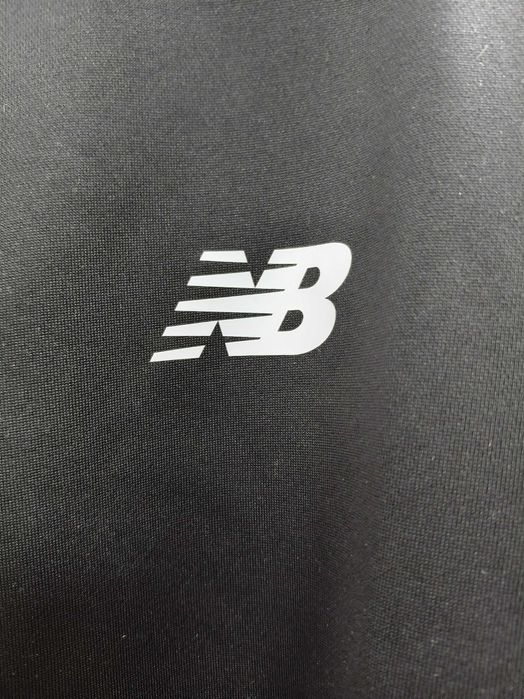 Новый бомбер New Balance