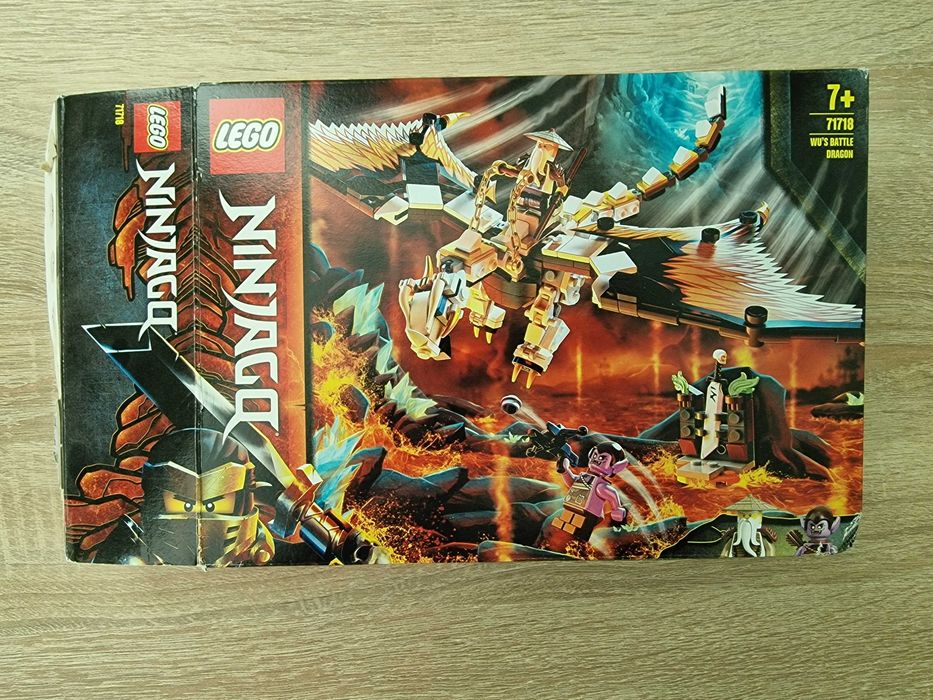 Vând LEGO Ninjago 71718 - Dragonul de luptă a lui Wu