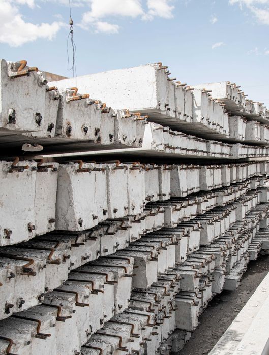 Столбы опор линий электропередач ЛЭП