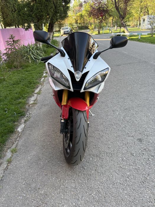Yamaha YZF R6 rj11