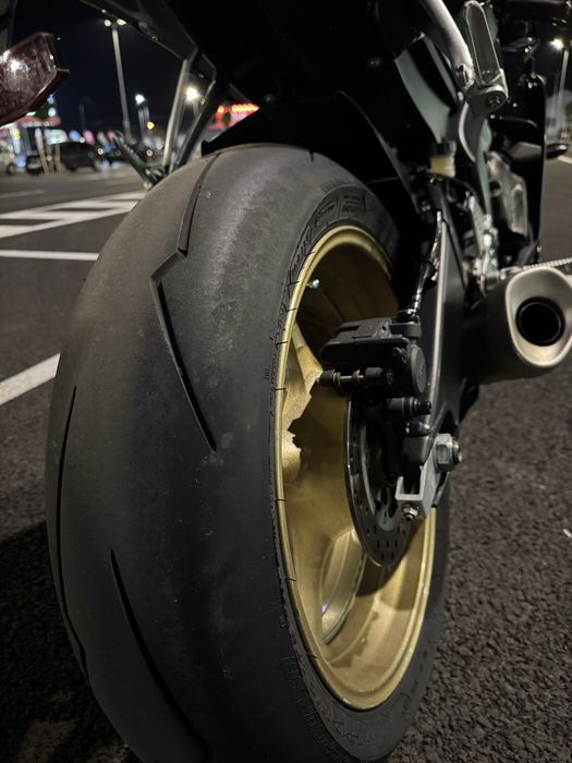 Yamaha r6  2016