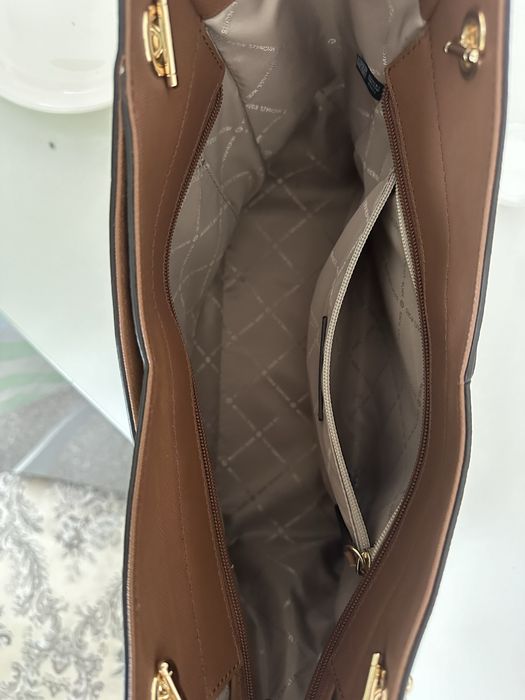 Продам сумку Michael Kors оригинал