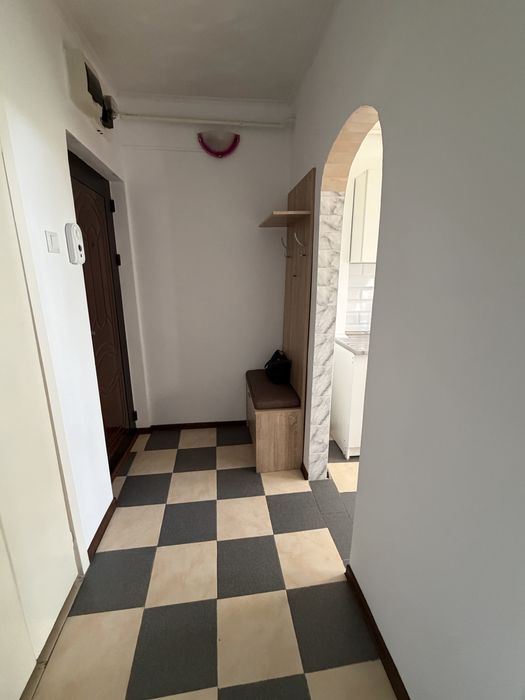 Închiriez  apartament 2camere