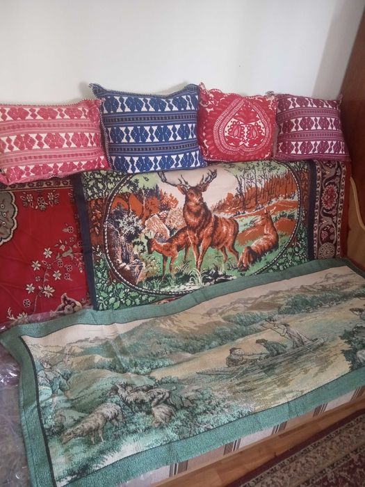 Vând perne decorative