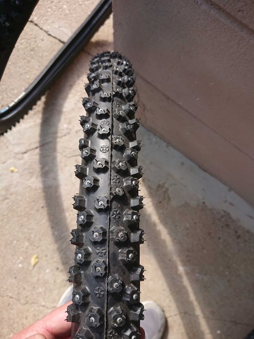 Зимни гуми за колело 26" Schwalbe Ice Spiker – с шипове