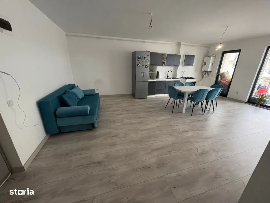 Apartament cu 2 camere, 55,5 mp, balcon, zona Eroilor (blocurile albe) — fotografia 1