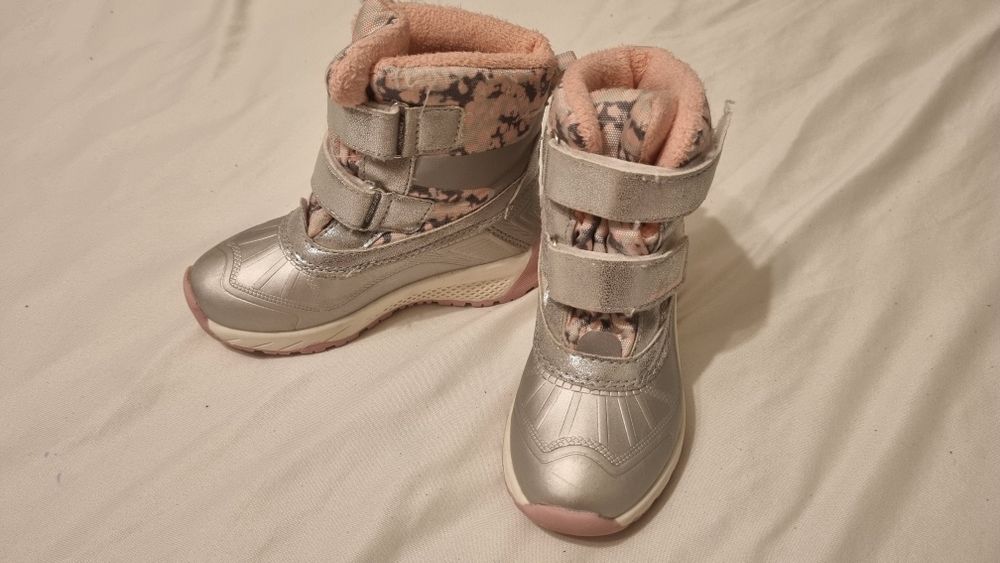 Сиви апрески и космонавт зимен, дебел