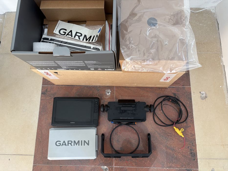 Сонар Garmin  ECHOMAP UHD2 92sv + катра