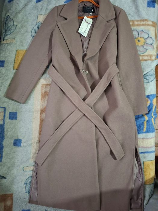Продам Пальто женское
