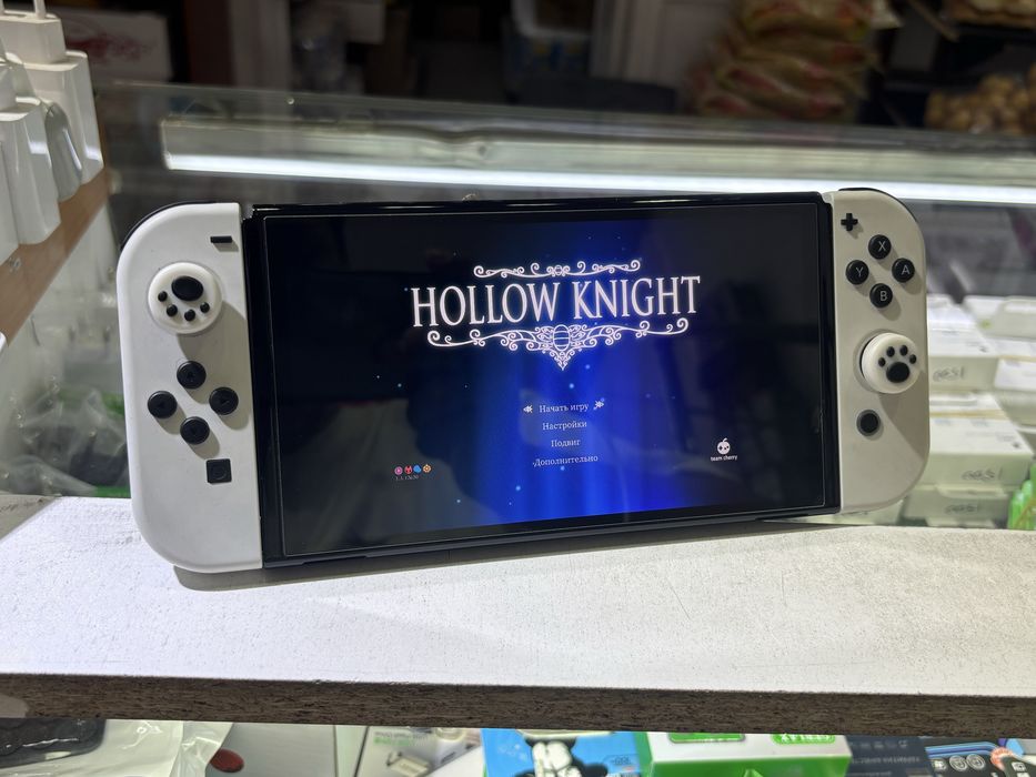 Продаю прошитую Nintendo Switch oled