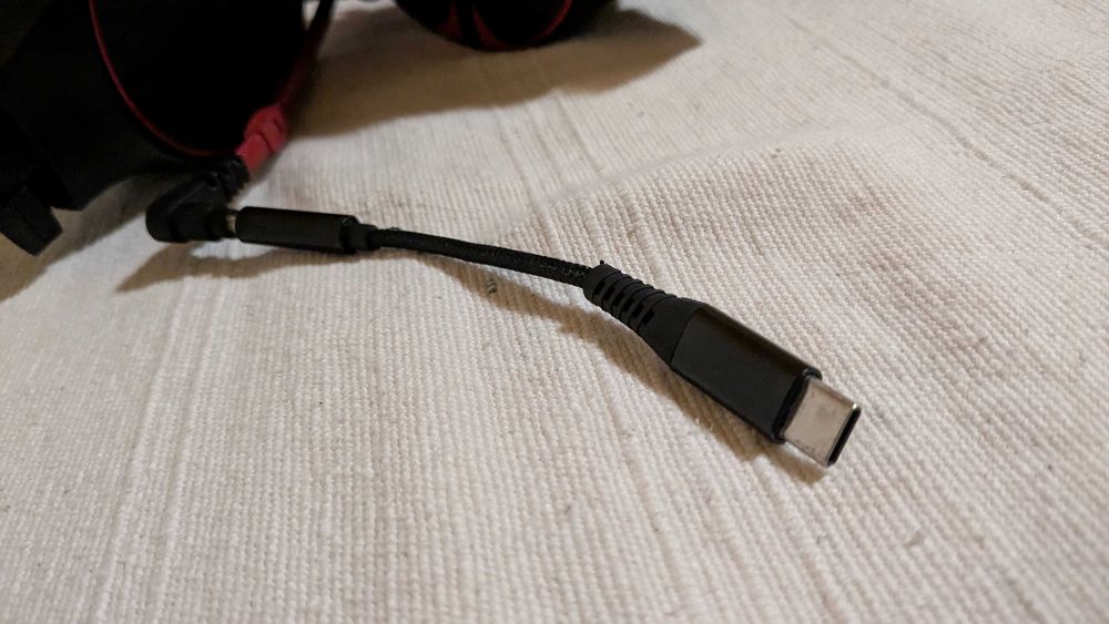 Vând căști Pioneer SE-MJ722T + adaptor audio USB-C - Jack 3.5 mm