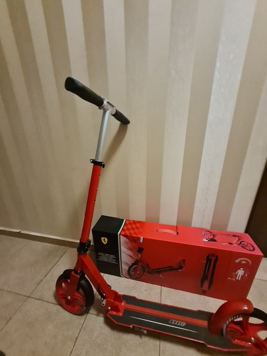 Тротинетка Ферари