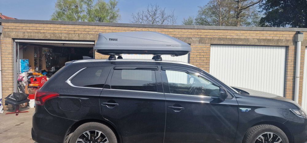 Thule turing 200-НАЛИЧЕН