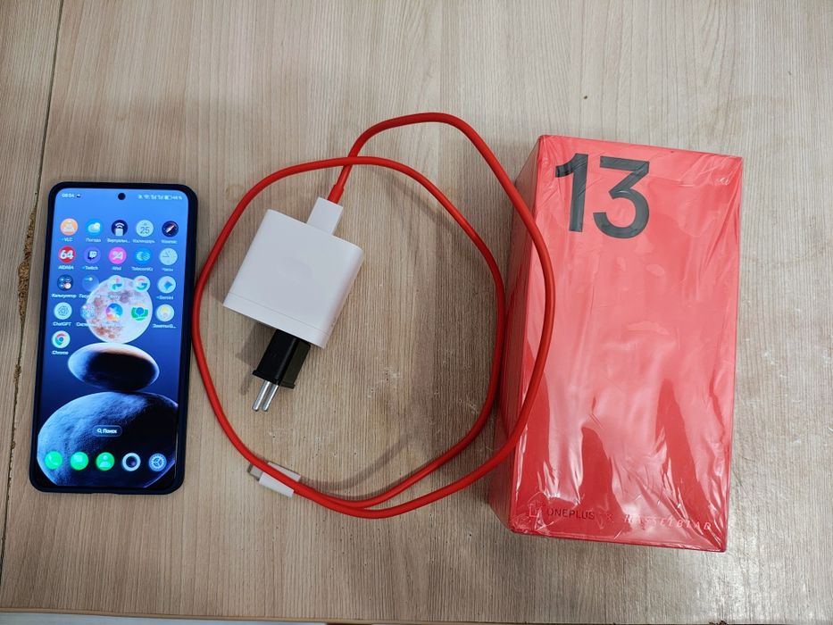 Продам Oneplus 13 на 1тб