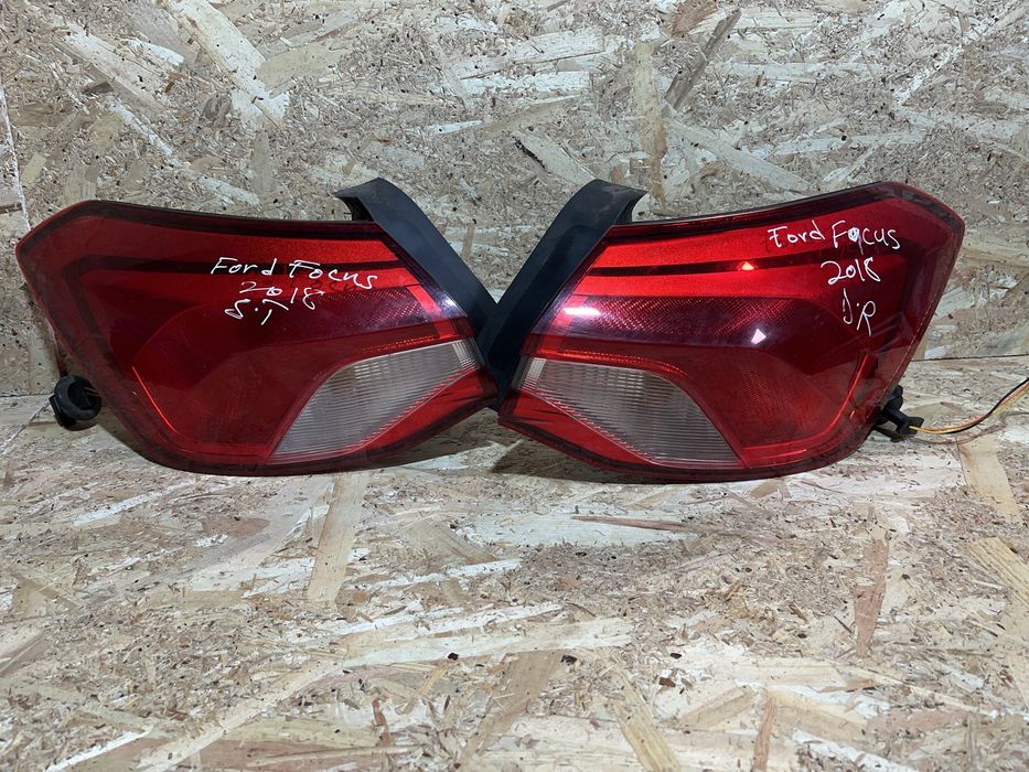 Tripla/Triple stanga dreapta Ford Focus 4 2018