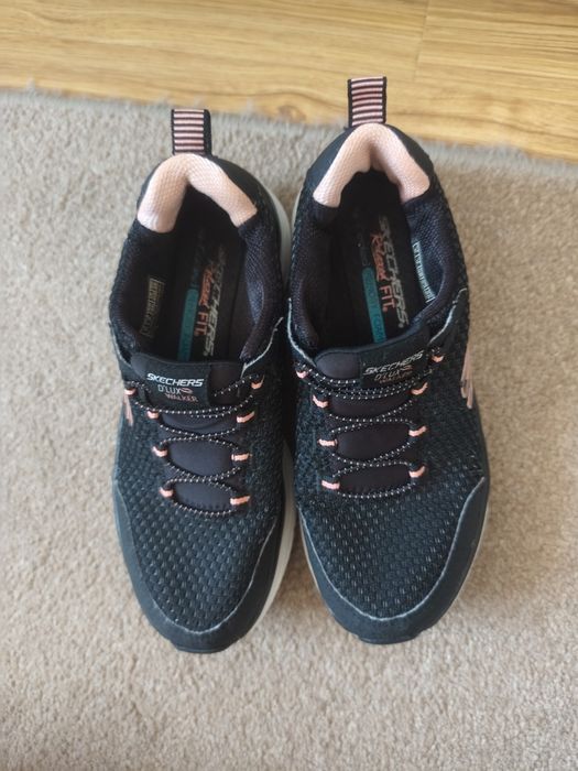 Adidasi Skechers fete m 36