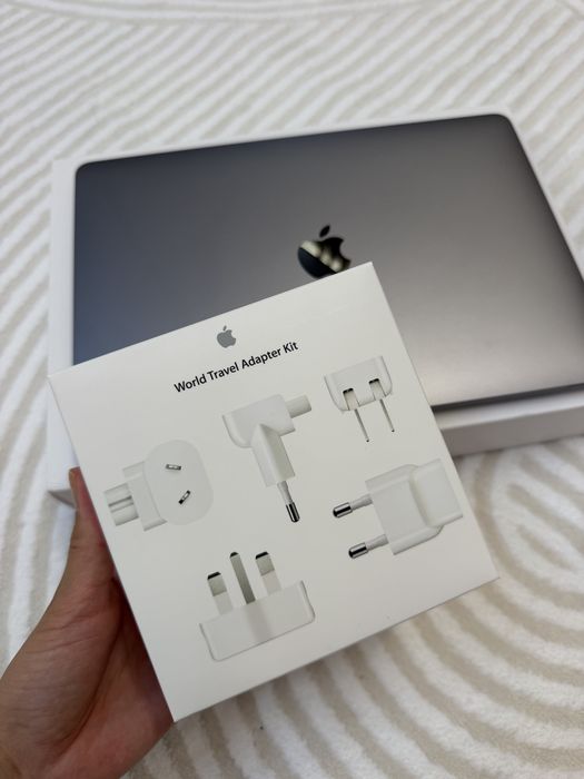 MacBook Pro 13” M2, 8/512 ГБ, Space Gray.