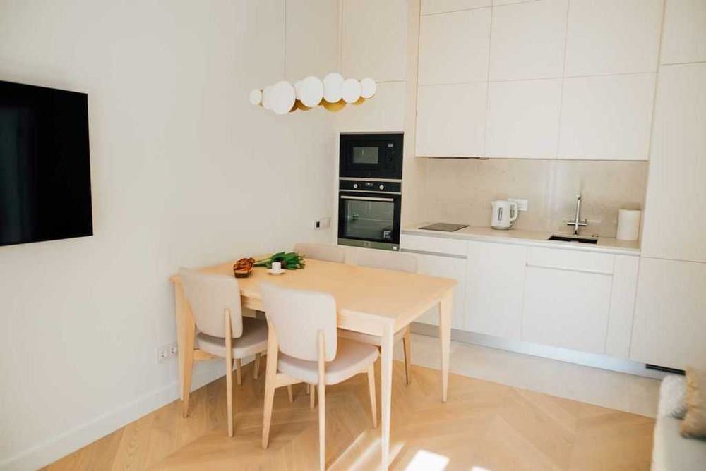 Продава се Двустаен апартамент в София, Гоце Делчев - 73 кв.м за 1959 €/кв.м - Снимка #1