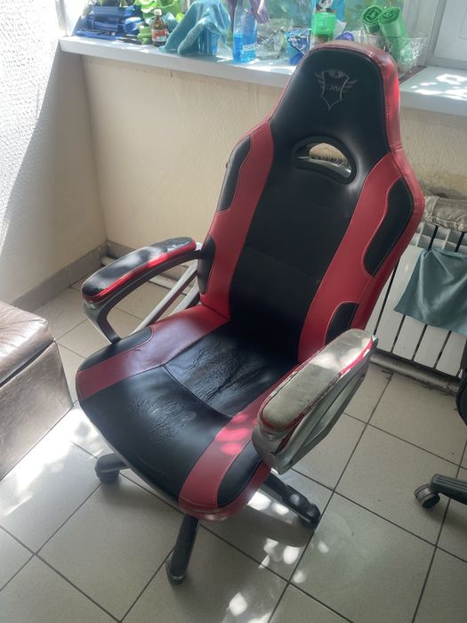 Продам игровые кресла