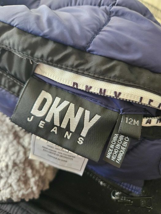 Двулицево бебешко яке DKNY