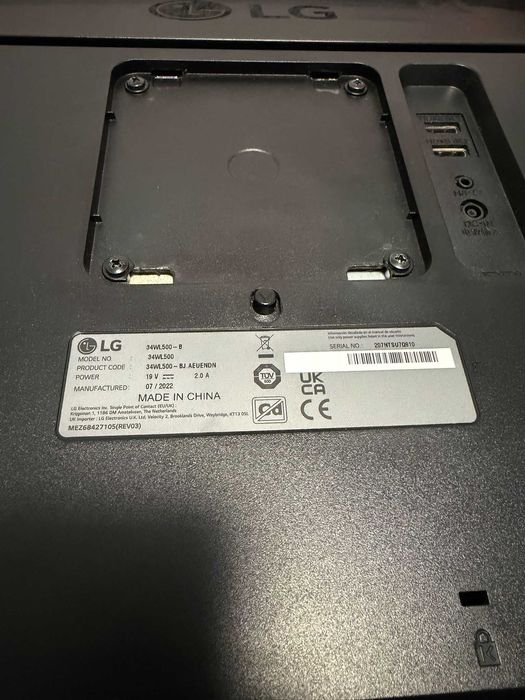 Vând monitor LG 34 inch Ultrawide 75Hz FreeSync