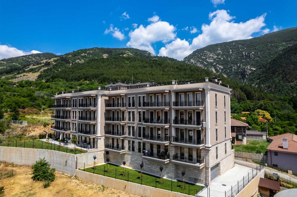 Продава се Двустаен апартамент в Карлово - 76 кв.м за 20 €/кв.м - Снимка #3