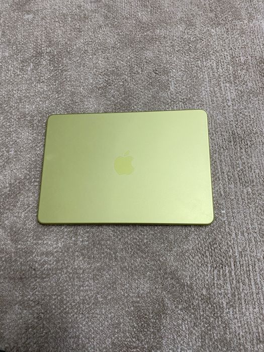 Macbook neo 13 продается