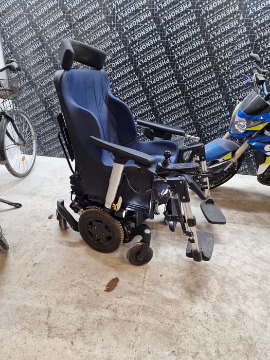 Инвалиден стол Q400m