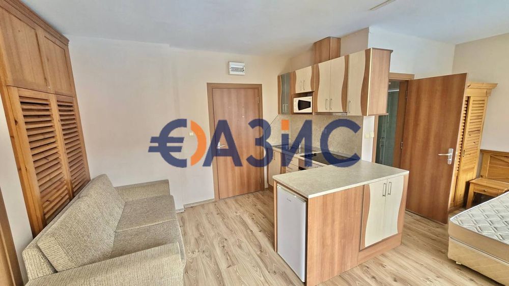 Продава се Тристаен апартамент в к.к. Слънчев бряг - 55 кв.м за 765 €/кв.м - Снимка #3