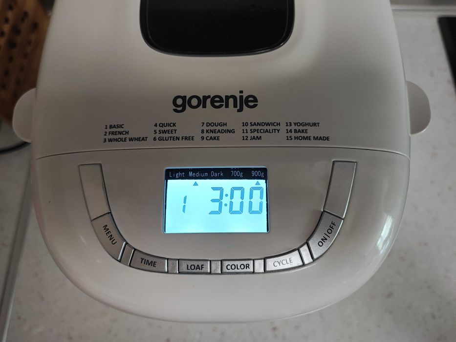 Хлебопекарна GORENJE BM910WII