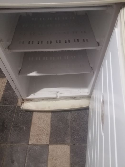 Продам б/у холодильник