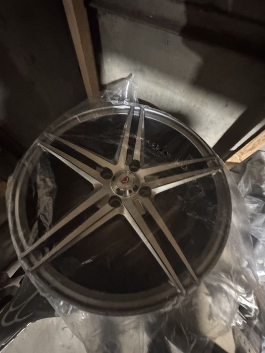 Продам по штучно диски, есть 3 штуки