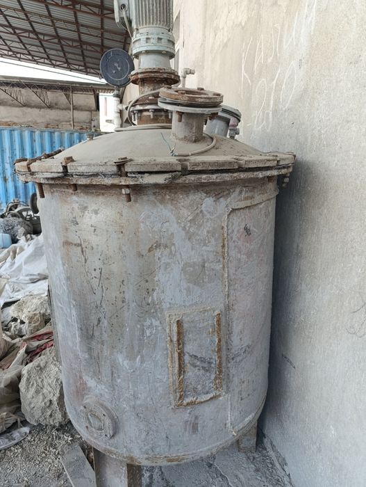 Ёмкость 1,5 м2 нержавейка с мешалкой 5,5 кВт реактор шкив