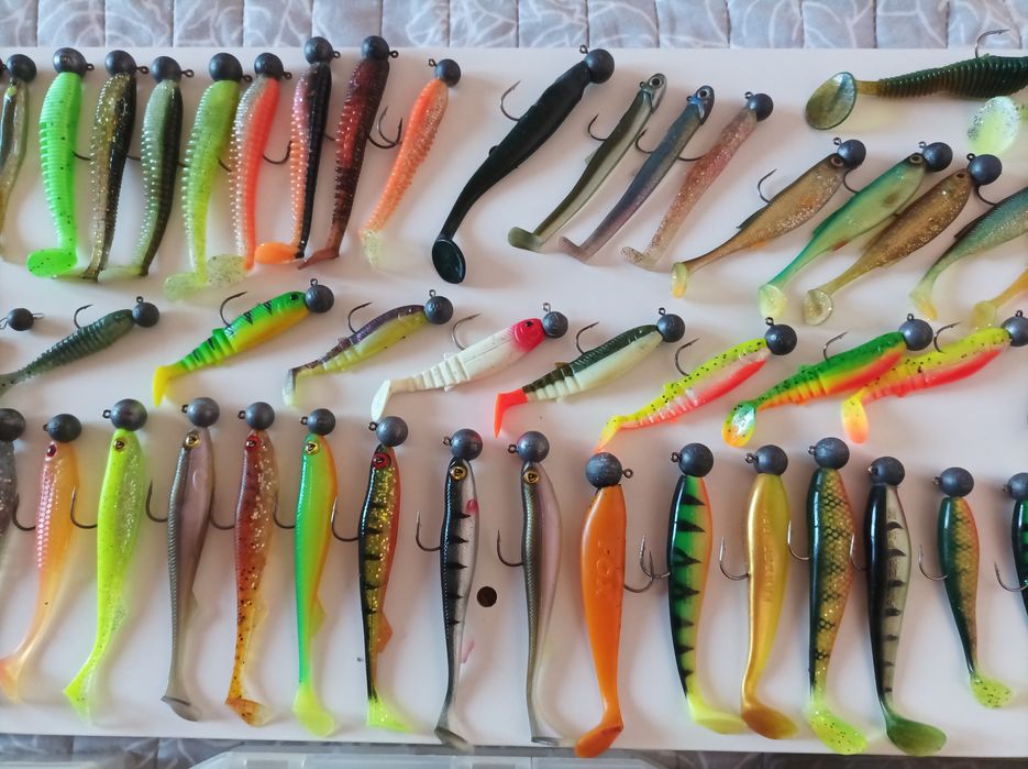 Силиконови примамки за бяла риба