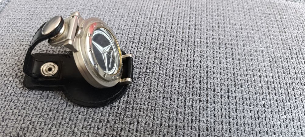 Часовник на Мерцедес