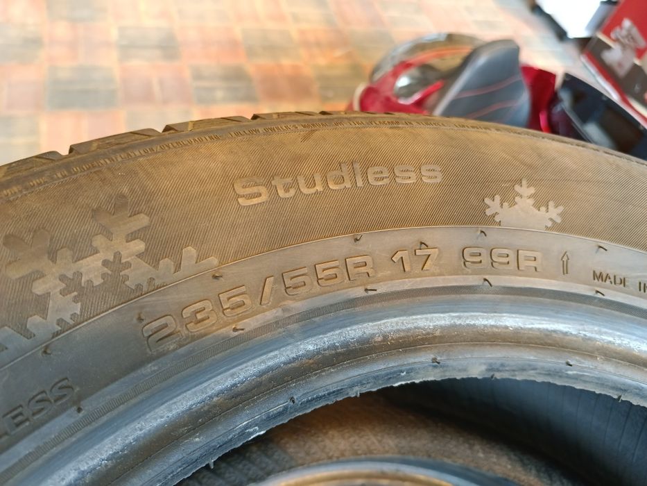 Продам комплект зимних колёс