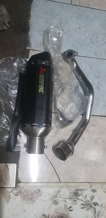 Продам глушитель акрапович!